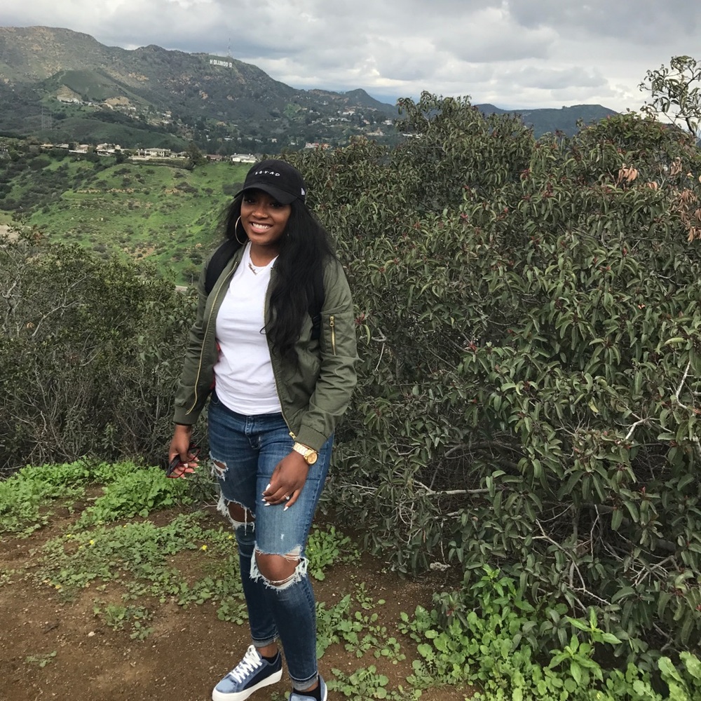 Meet your Posher, Marshea